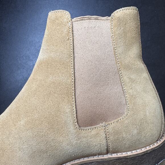 COACH SUEDE CHELSEA BOOTS IN PEANUT SIZE 44.5 - excellent used condition - Picture 6 of 9